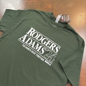 Aaron Rodgers Davante Adam's 2024 Men's Medium T-Shirt Green NFL football sports